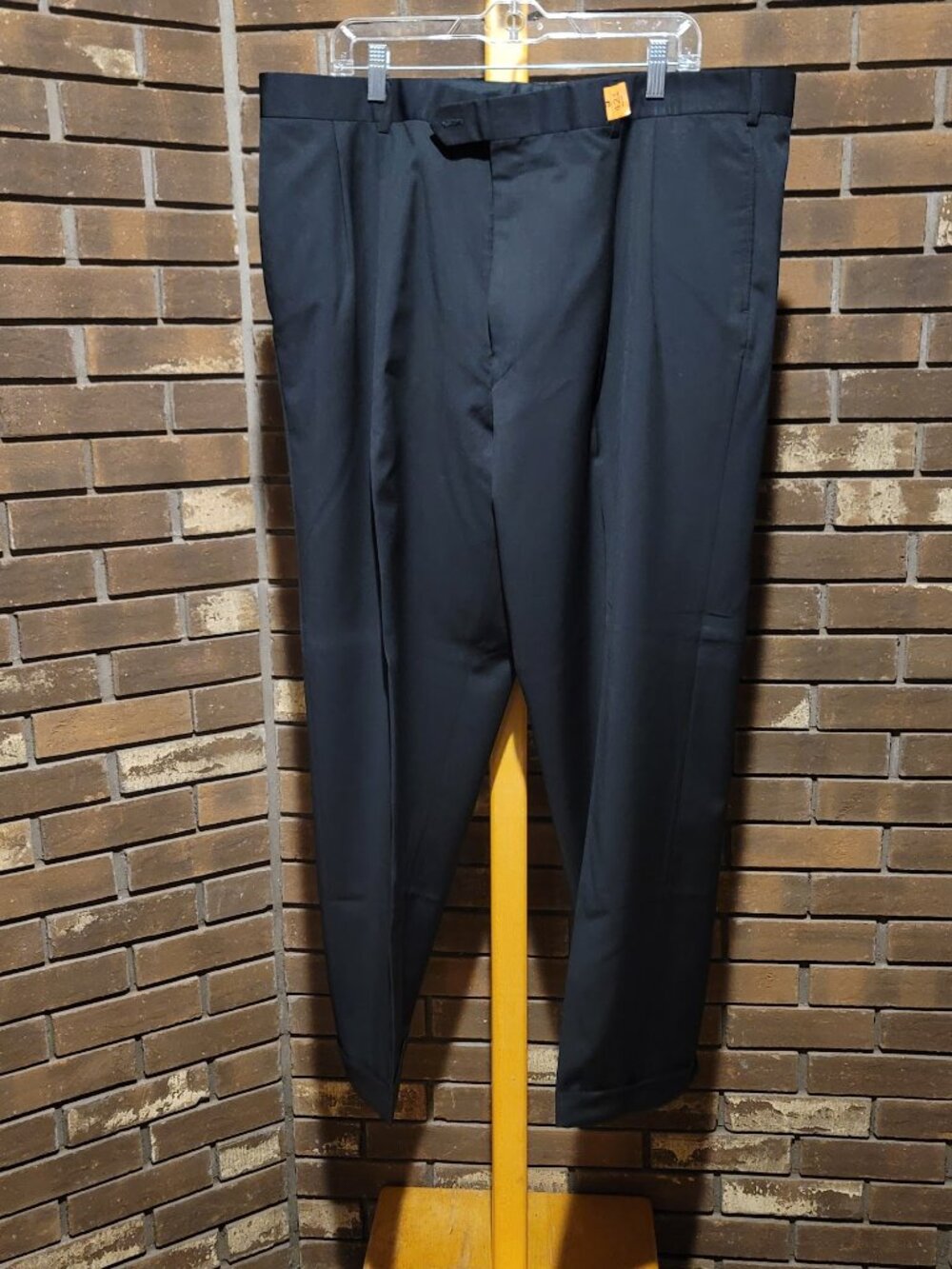 Jos. A. Bank Traveler Collection Men's Black Dress Pants - 44L - 100% Wool